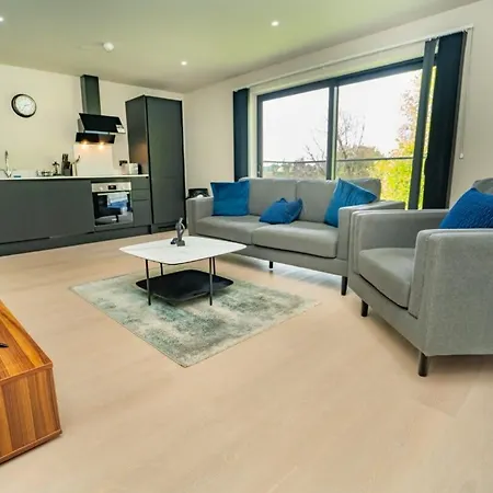 Fantastic 2 Bedroom In Apartment