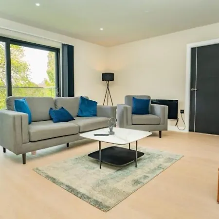 Apartment Fantastic 2 Bedroom In *